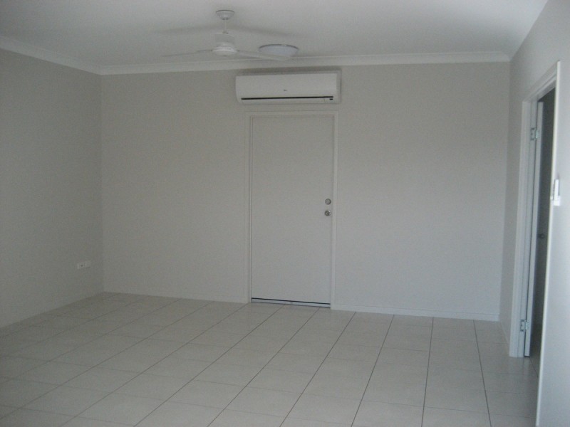 26 Stephanie Street, Rasmussen QLD 4815