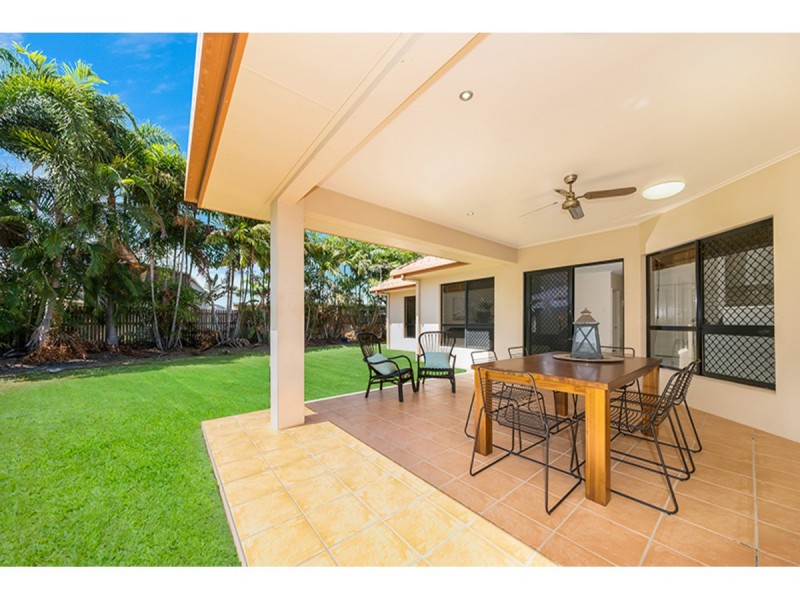 7 Teatree Court, Mount Louisa QLD 4814