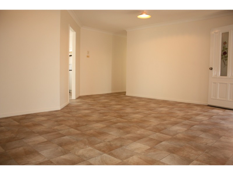 6 Arawa Street, Kelso QLD 4815