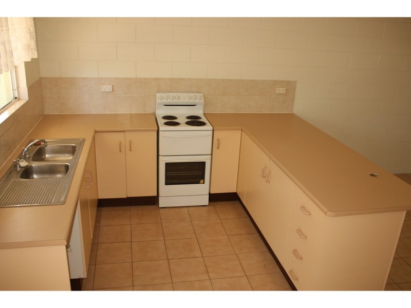 1/15 Saltbush Drive, Rasmussen QLD 4815