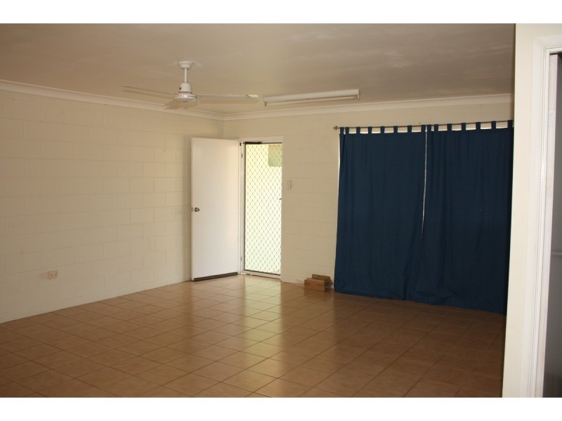 1/15 Saltbush Drive, Rasmussen QLD 4815