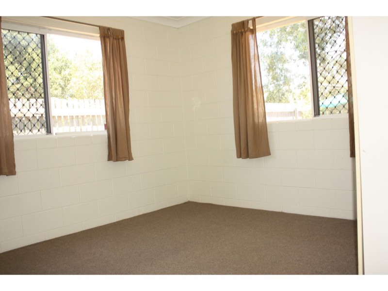 1/15 Saltbush Drive, Rasmussen QLD 4815