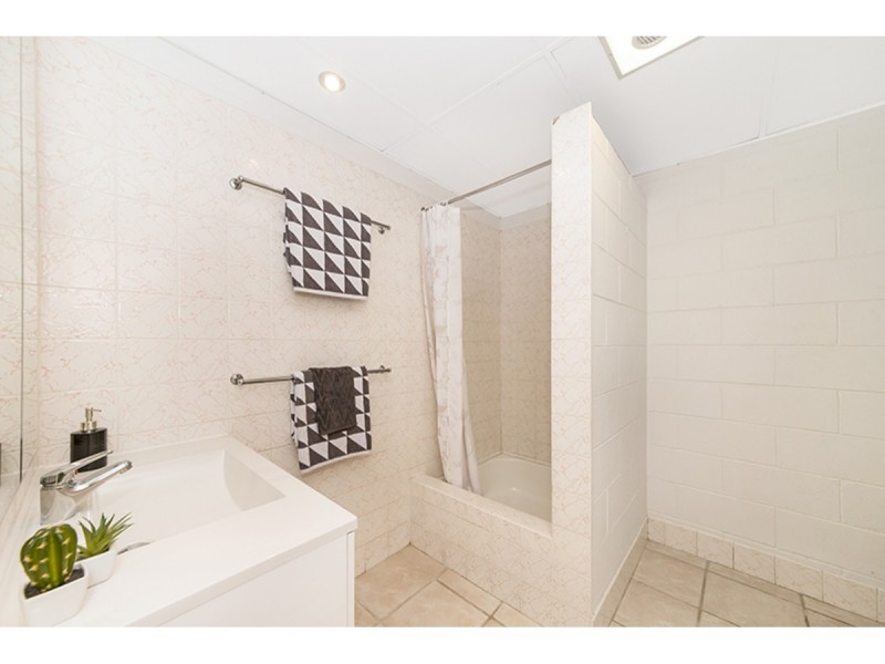 7/43 The Strand, North Ward QLD 4810