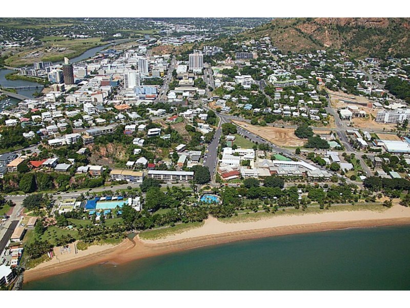 7/43 The Strand, North Ward QLD 4810