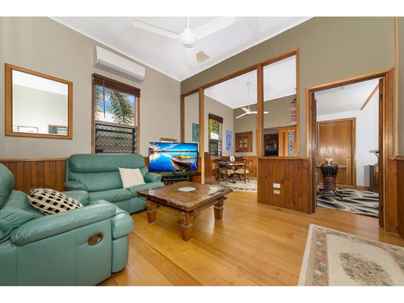 6 Norman Street, West End QLD 4810