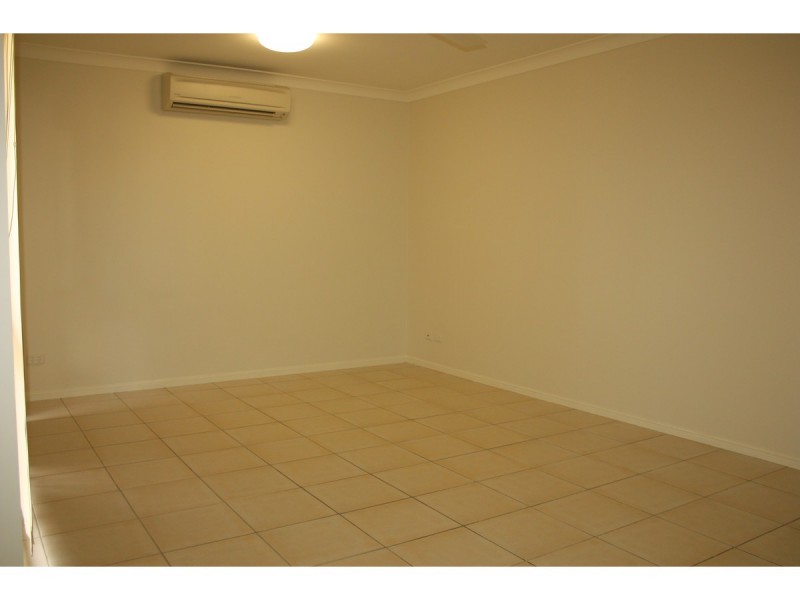 39 St Albans Road, Mount Louisa QLD 4814