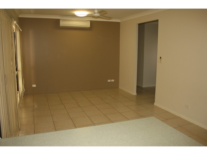 39 St Albans Road, Mount Louisa QLD 4814