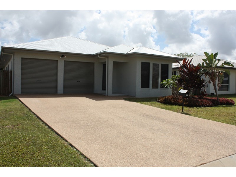 10 Hollanders Crescent, Kelso QLD 4815