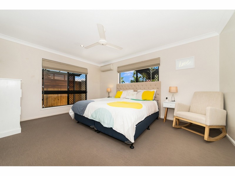 8 Paperbark Place, Mount Louisa QLD 4814