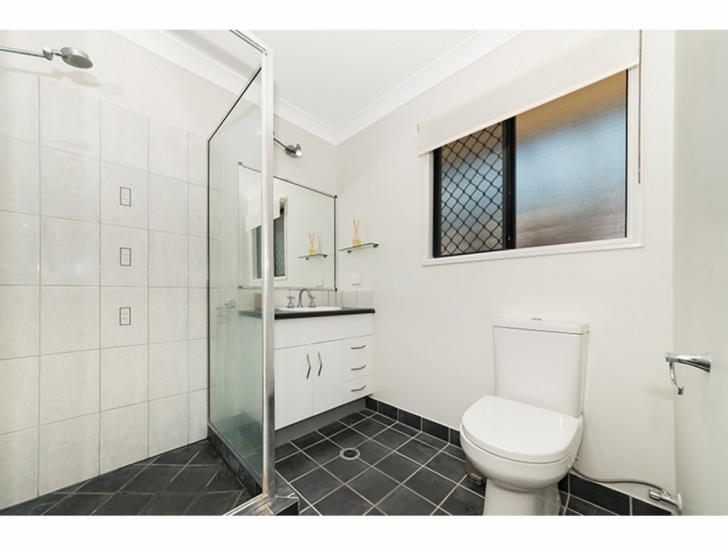 8 Paperbark Place, Mount Louisa QLD 4814