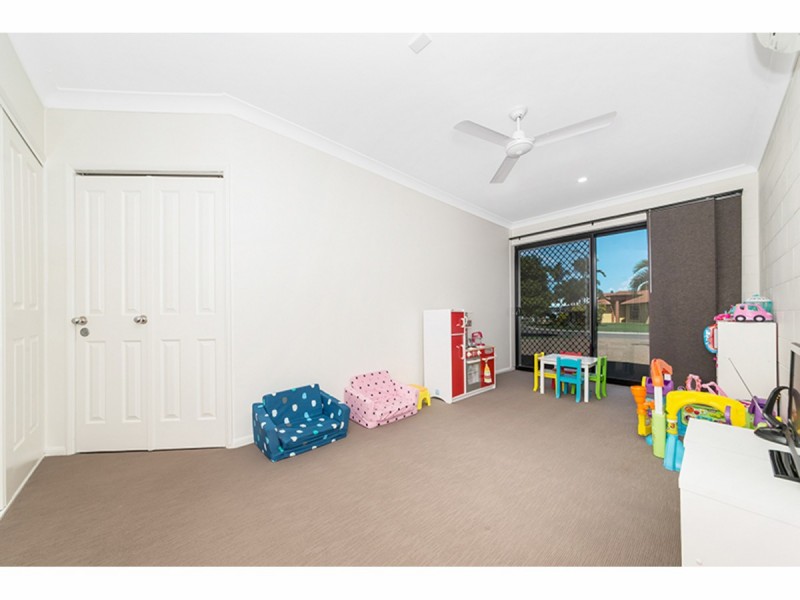 8 Paperbark Place, Mount Louisa QLD 4814