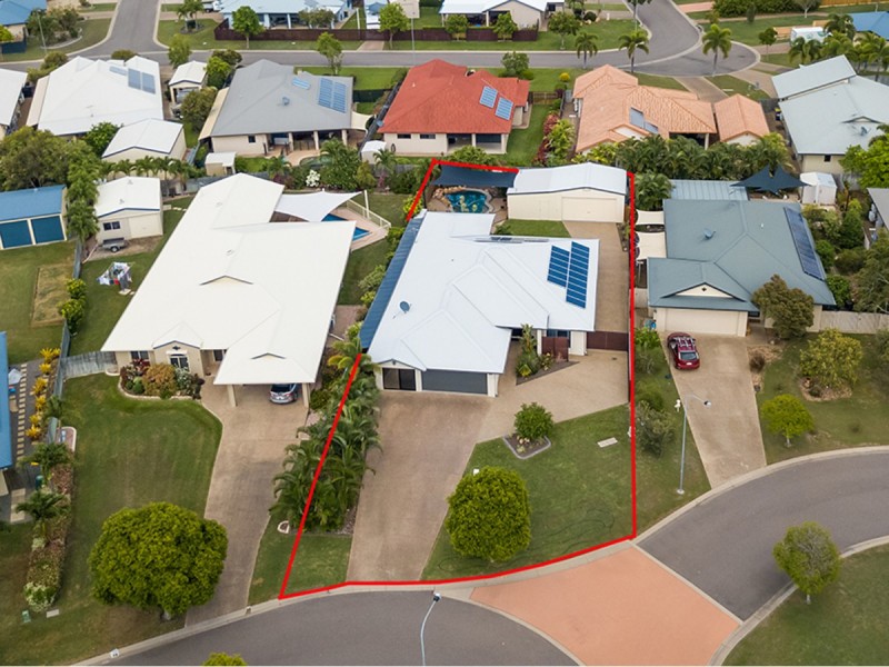 8 Paperbark Place, Mount Louisa QLD 4814