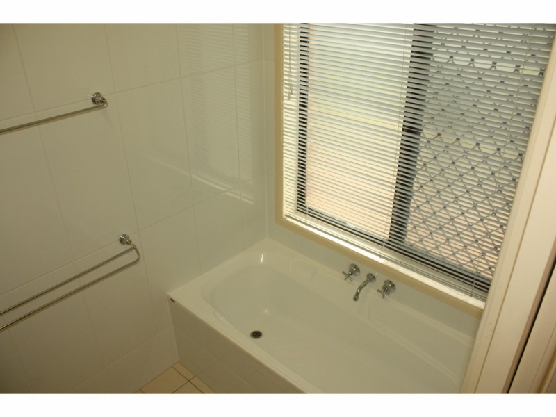 9 Weddel Street, Annandale QLD 4814