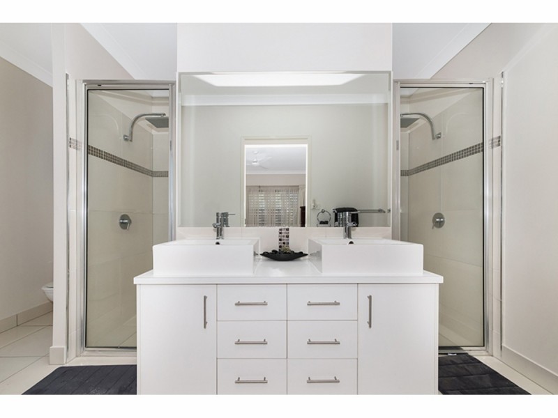 22 Thornbill Close, Kelso QLD 4815