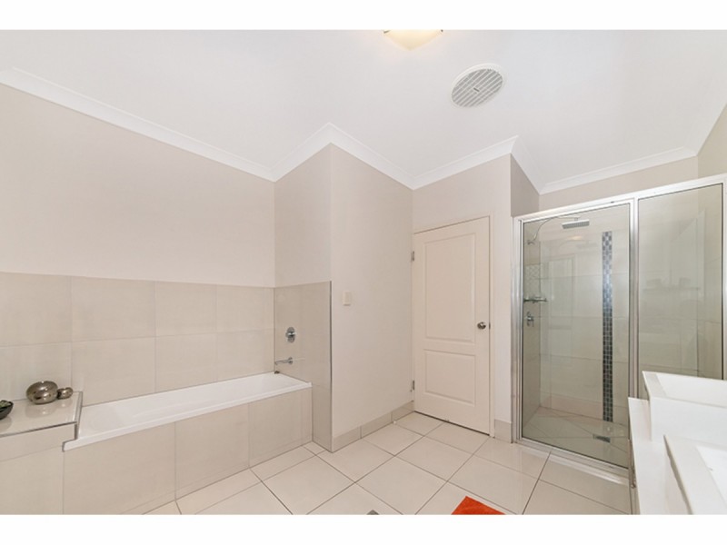 22 Thornbill Close, Kelso QLD 4815