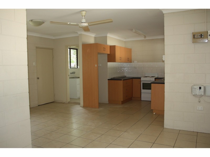 3/18 Kitchener Road, Pimlico QLD 4812