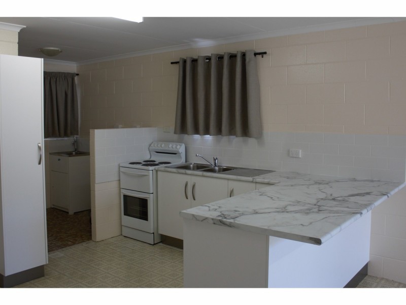 4/15 Fraire Street, Hermit Park QLD 4812