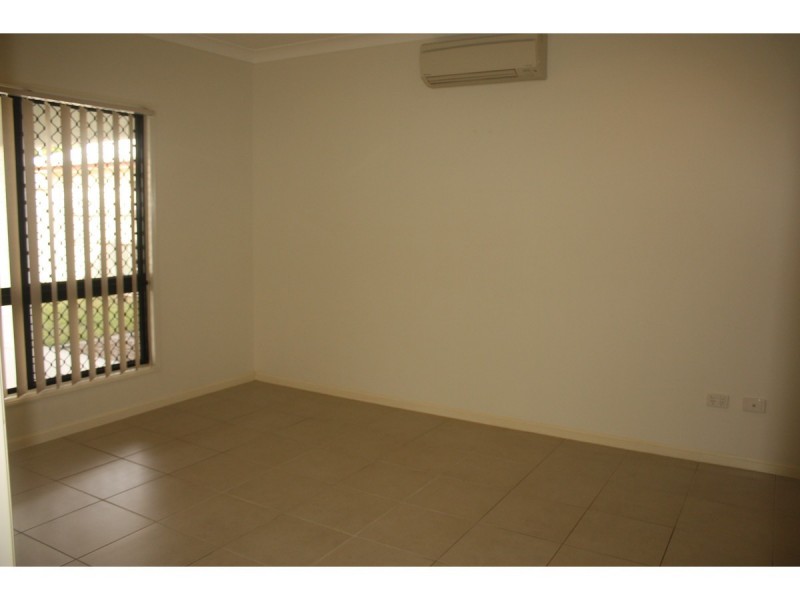 21 Skardon Place, Kelso QLD 4815