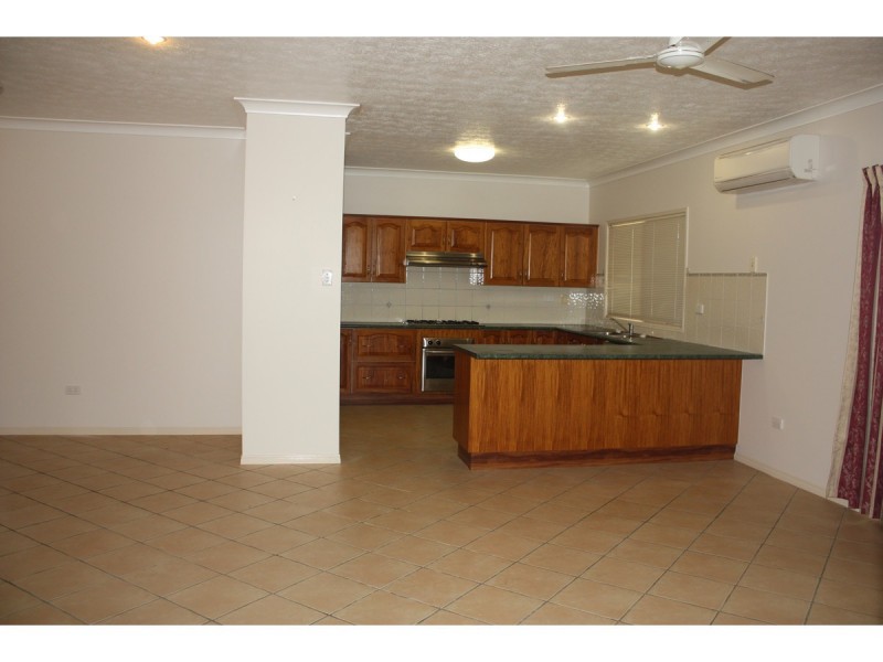 4 Shetland Place, Kelso QLD 4815