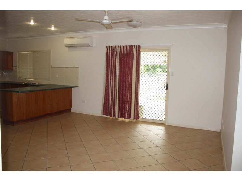 4 Shetland Place, Kelso QLD 4815