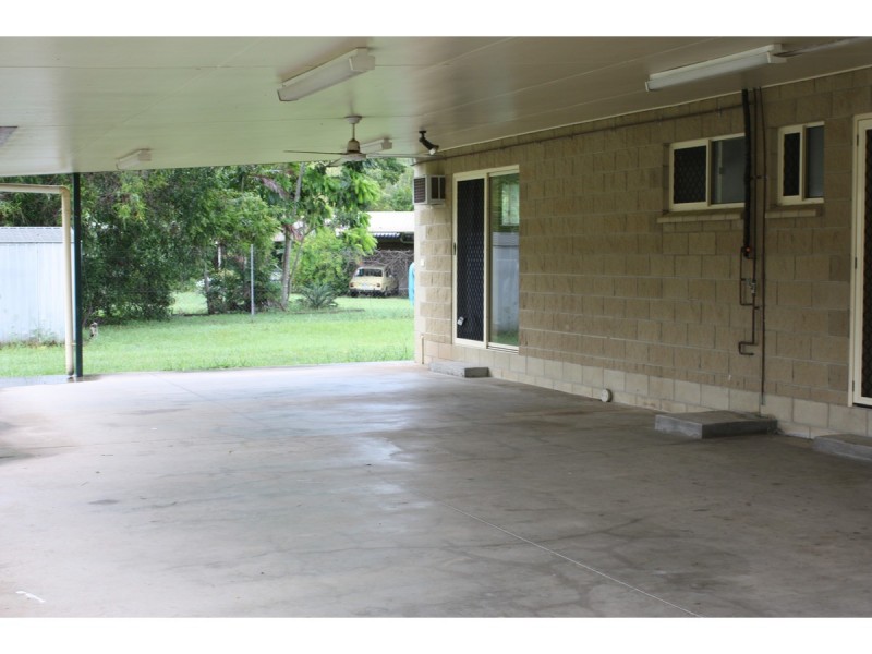 4 Shetland Place, Kelso QLD 4815