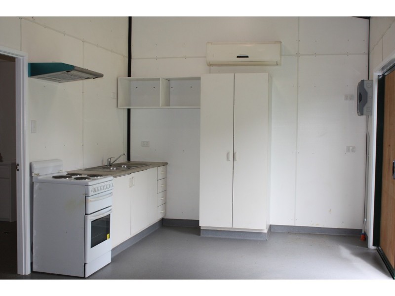 4 Shetland Place, Kelso QLD 4815