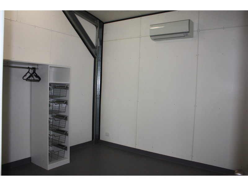 4 Shetland Place, Kelso QLD 4815