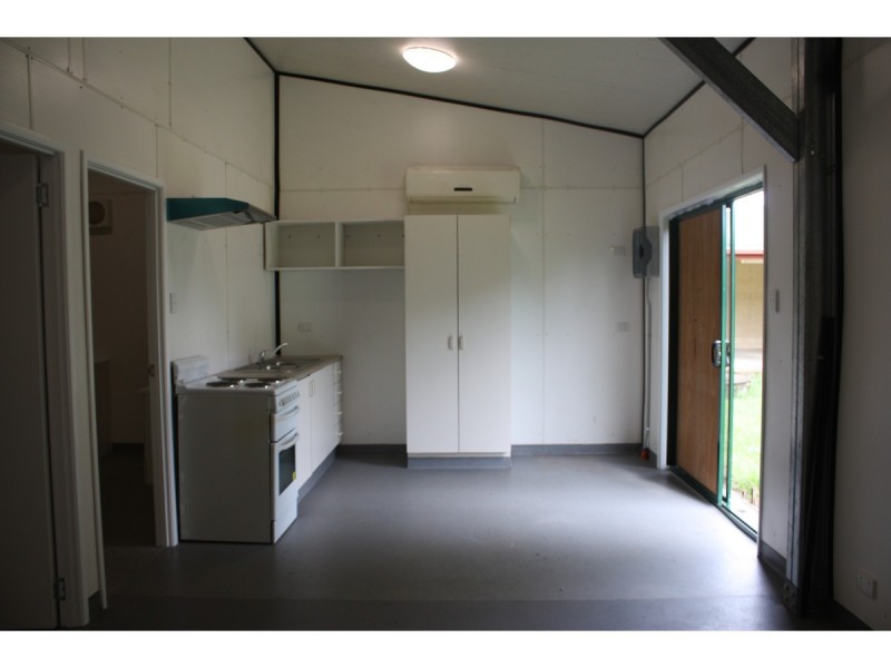 4 Shetland Place, Kelso QLD 4815