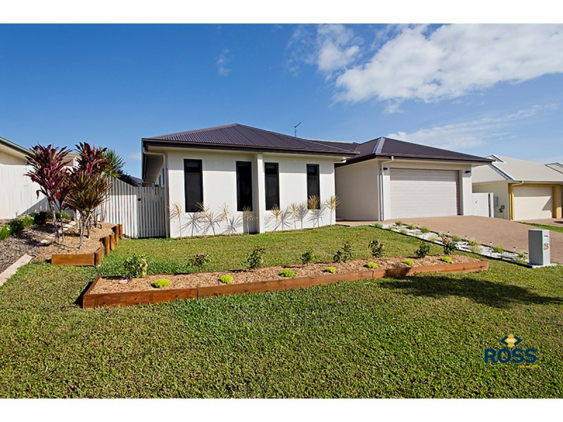 28 Bilbao Place, Bushland Beach QLD 4818