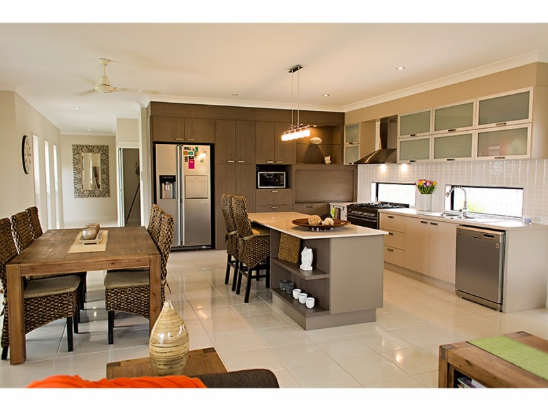 28 Bilbao Place, Bushland Beach QLD 4818