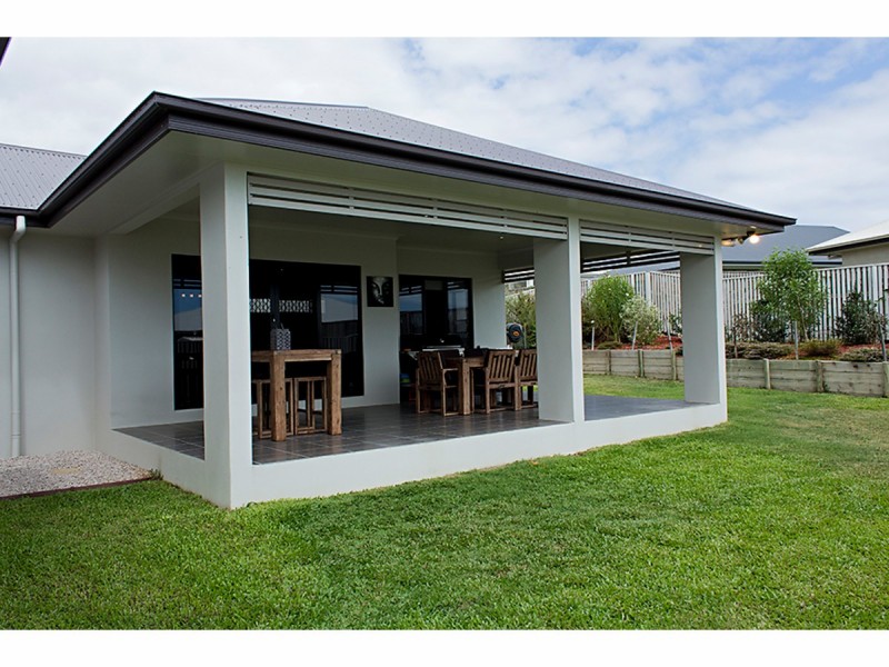 28 Bilbao Place, Bushland Beach QLD 4818