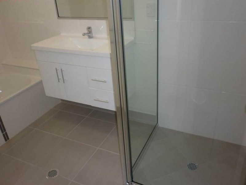 23 Hollanders Crescent, Kelso QLD 4815