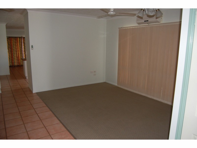 9 Clarence Court, Kirwan QLD 4817