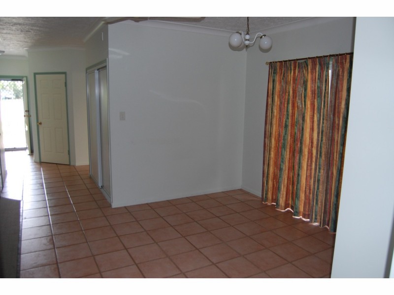 9 Clarence Court, Kirwan QLD 4817