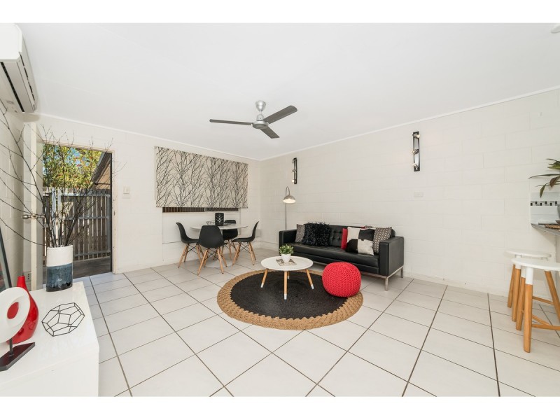 2/48 Marks Street, Hermit Park QLD 4812