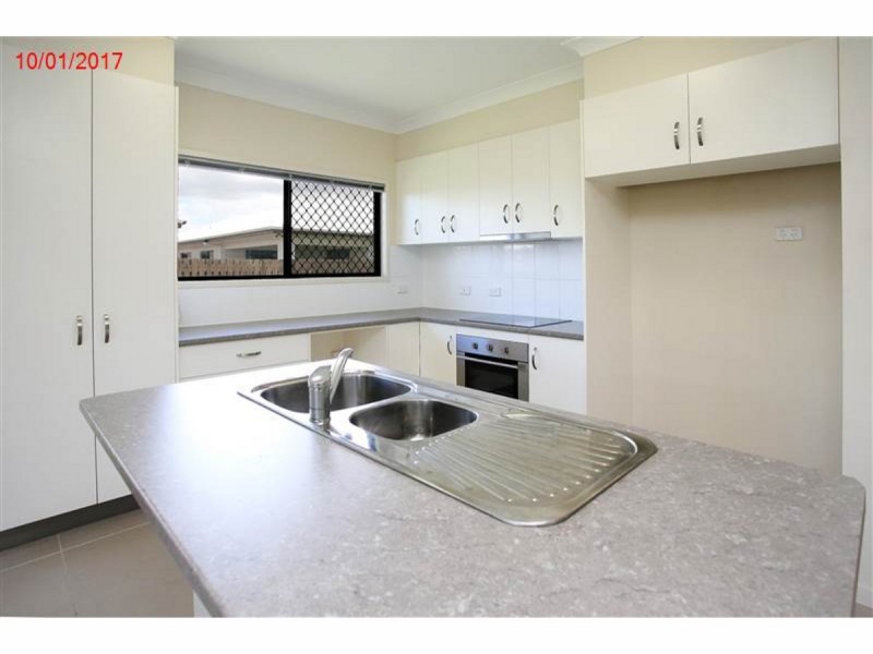 24 Resolution Street, Rasmussen QLD 4815