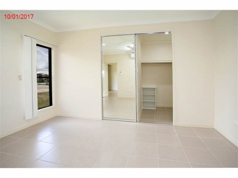 24 Resolution Street, Rasmussen QLD 4815