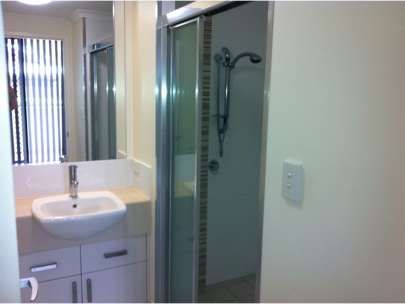 63/6 Henry Street, West End QLD 4810