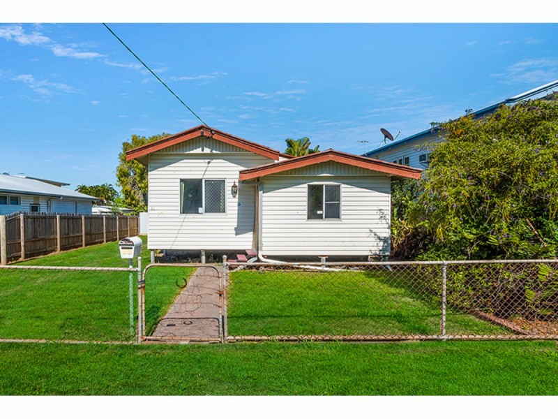 16 Estate Street, West End QLD 4810