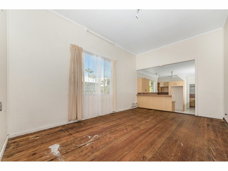 16 Estate Street, West End QLD 4810