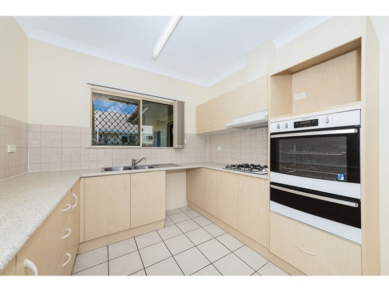 6 Tango Court, Kirwan QLD 4817