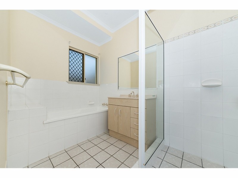 6 Tango Court, Kirwan QLD 4817