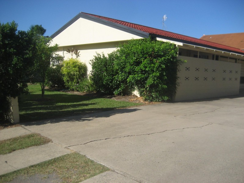 1/8 Birrabang Street, Kirwan QLD 4817