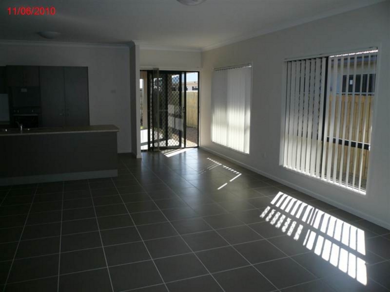 13 Skardon Place, Kelso QLD 4815