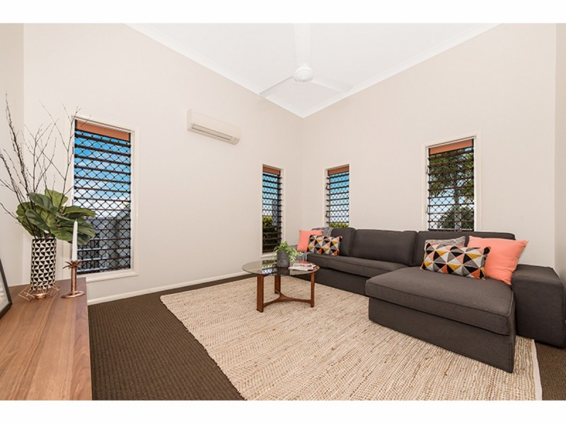 83 Shutehaven Circuit, Bushland Beach QLD 4818