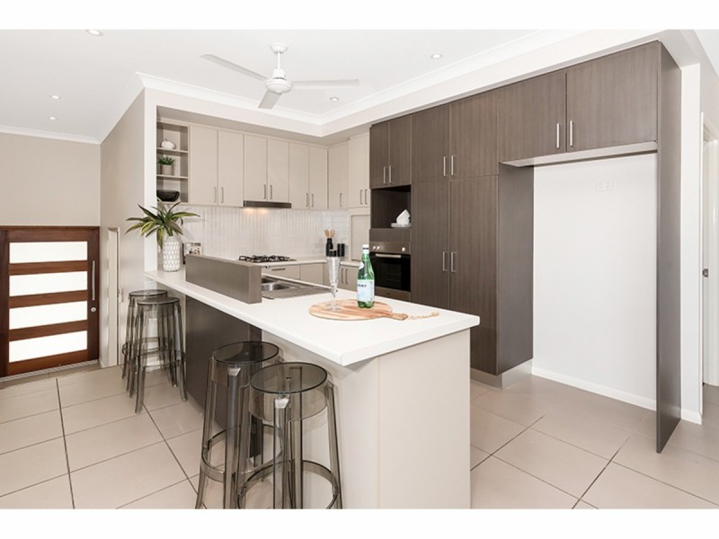 83 Shutehaven Circuit, Bushland Beach QLD 4818