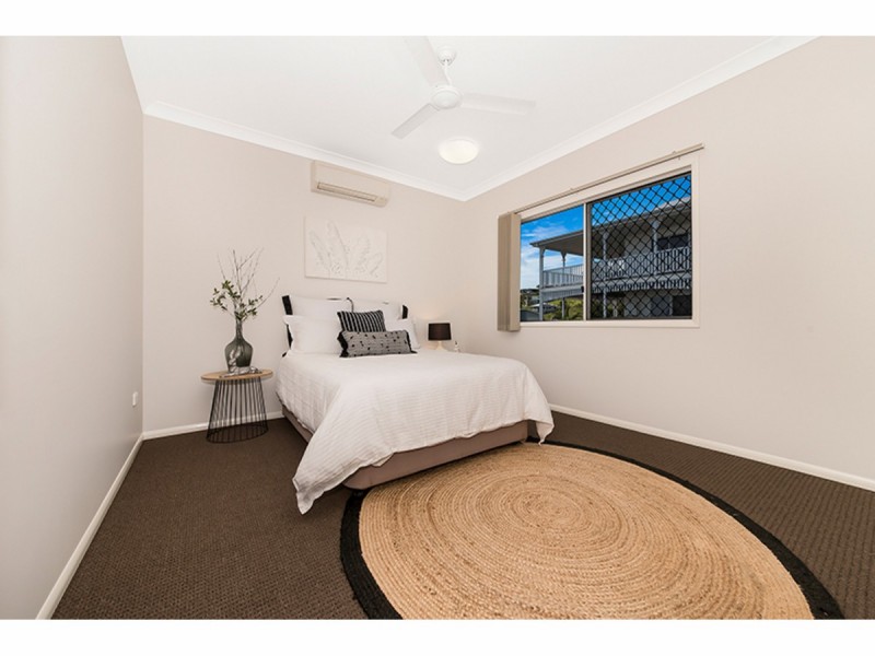 83 Shutehaven Circuit, Bushland Beach QLD 4818