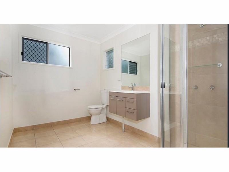 34 Albert Street, Cranbrook QLD 4814