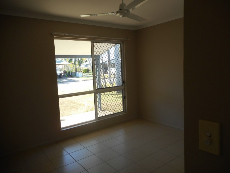 42 Warland Street, Kirwan QLD 4817