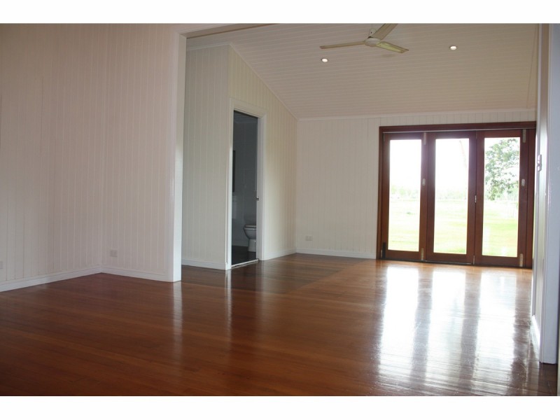 2 Hannon Court, Alligator Creek QLD 4816